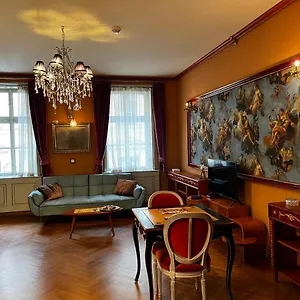 https://le-papillon-de-boheme.praguehotelsweb.com